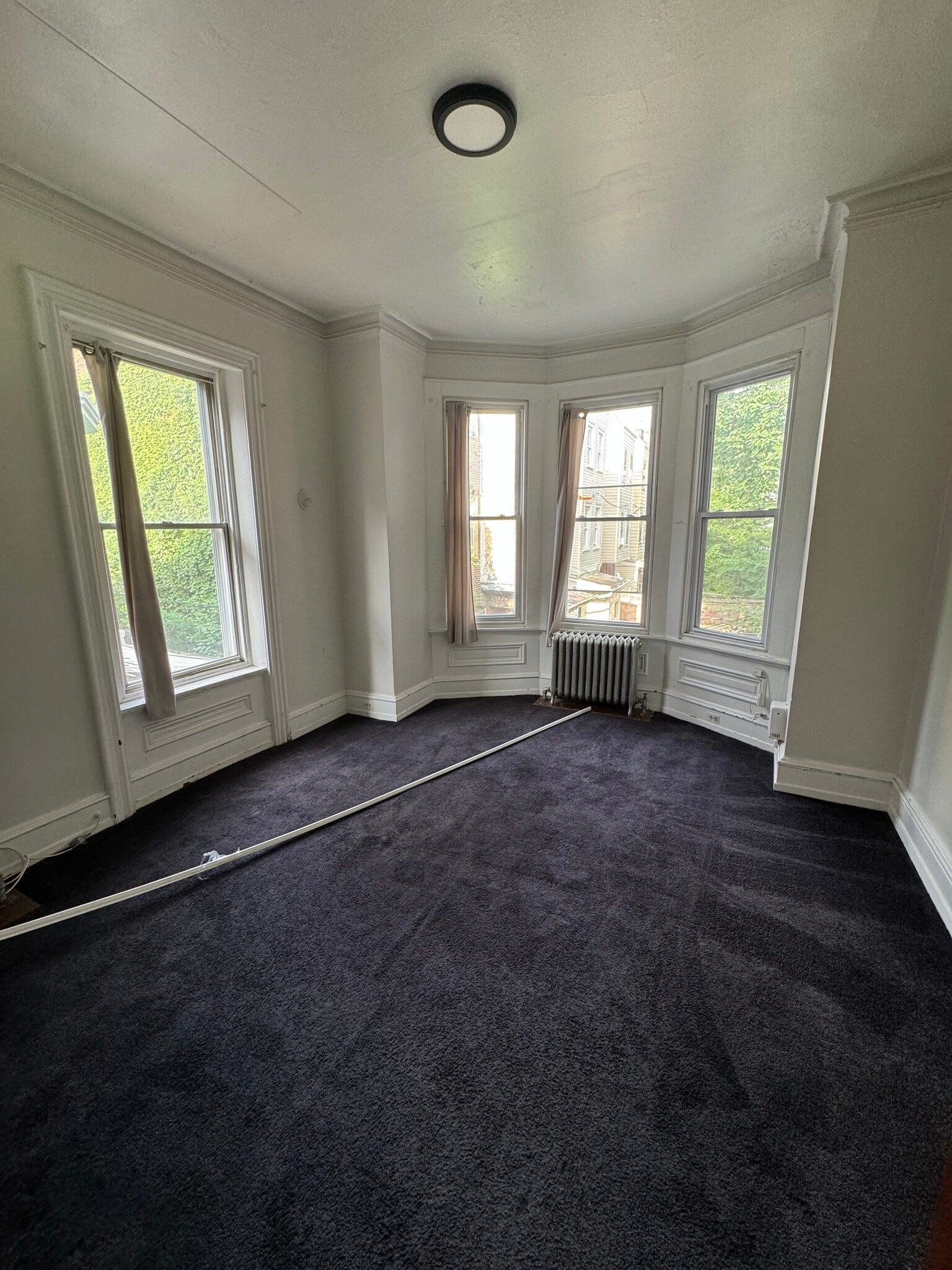 Building Photo - 208 S 41st St