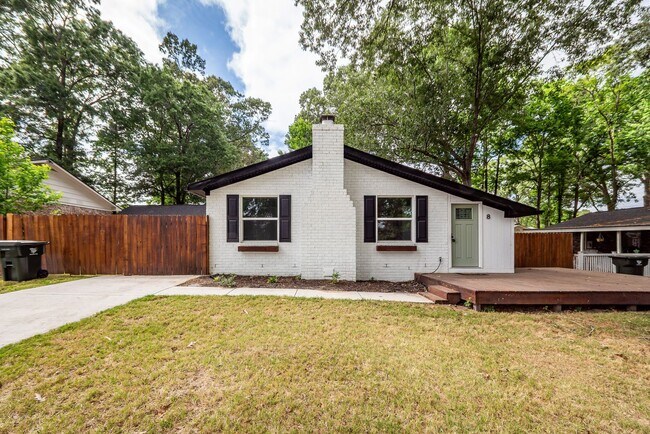 Building Photo - 3 Bedroom, 1 Bathroom Home in Willowbrook - Goose Creek