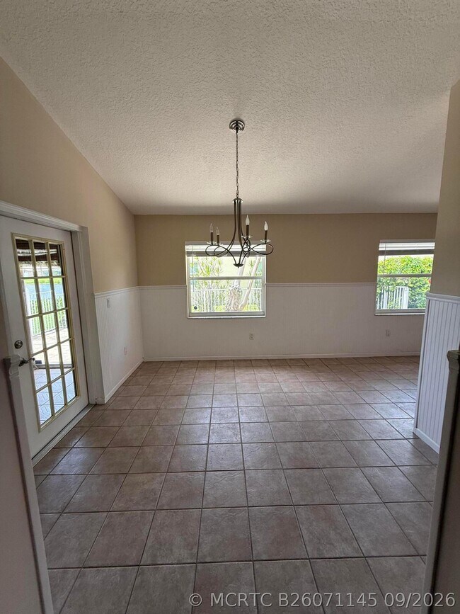 Building Photo - 5140 Marla Dr