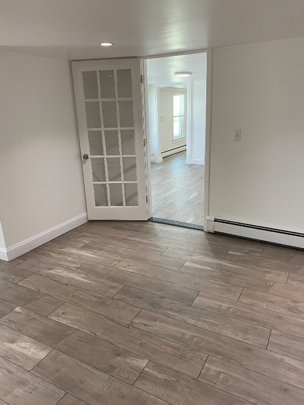 Building Photo - 111 Bridge St