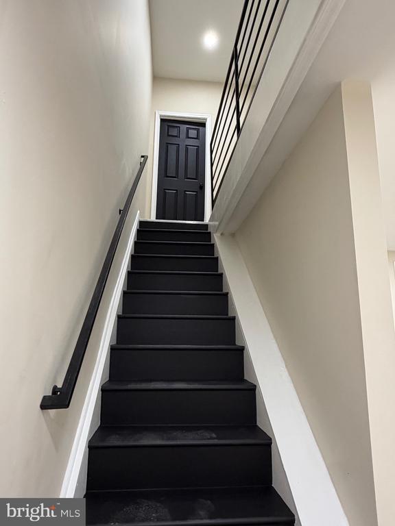 Building Photo - 7112 Yocum St