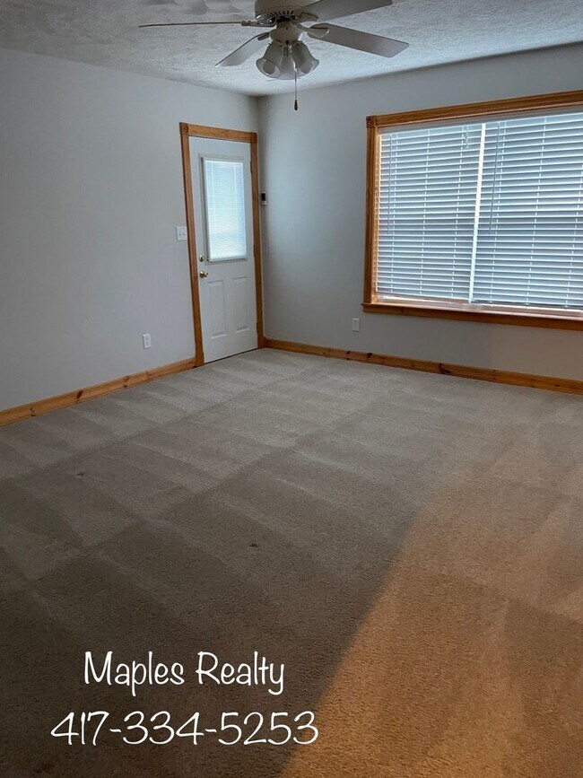 Building Photo - VERY NICE 3 bedroom home in Branson, MO fo...