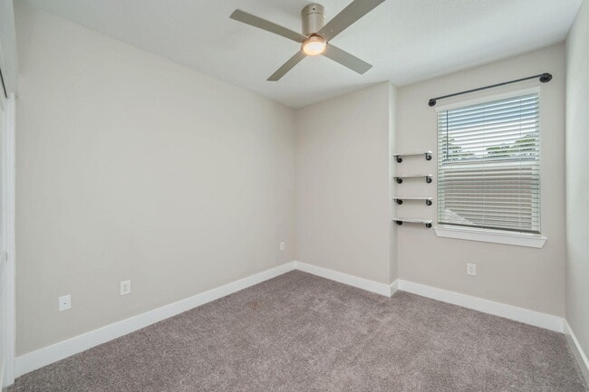 Building Photo - 3 Praiseworthy Dr