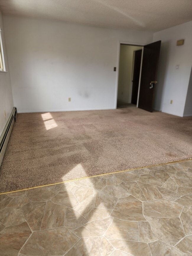 Building Photo - Parkview4517