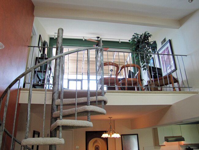 Building Photo - 51 Mount Kemble Ave
