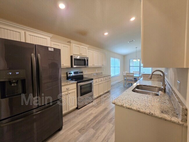 Building Photo - 4411 Fiske St