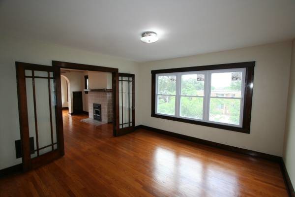 Living Area - 44 S Fremont Ave