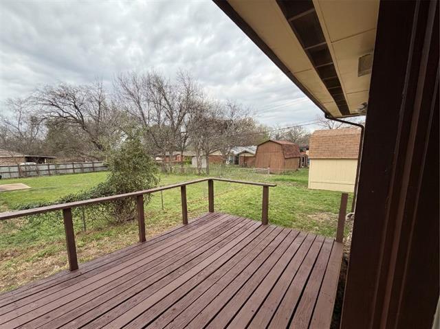 Building Photo - 5441 Wales Ave