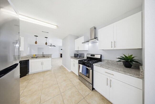 Building Photo - 1114 Joshua Tree Ln