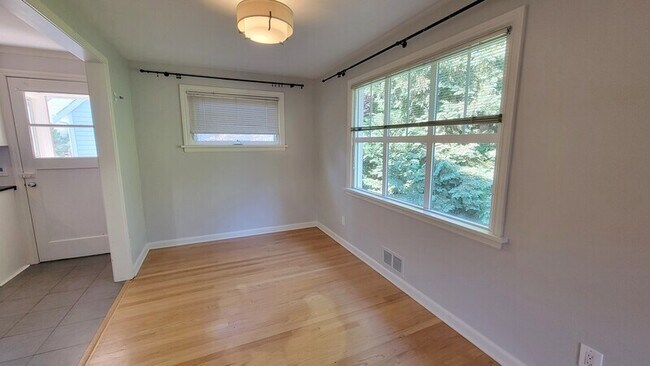 Building Photo - 1419 108th Ave SE