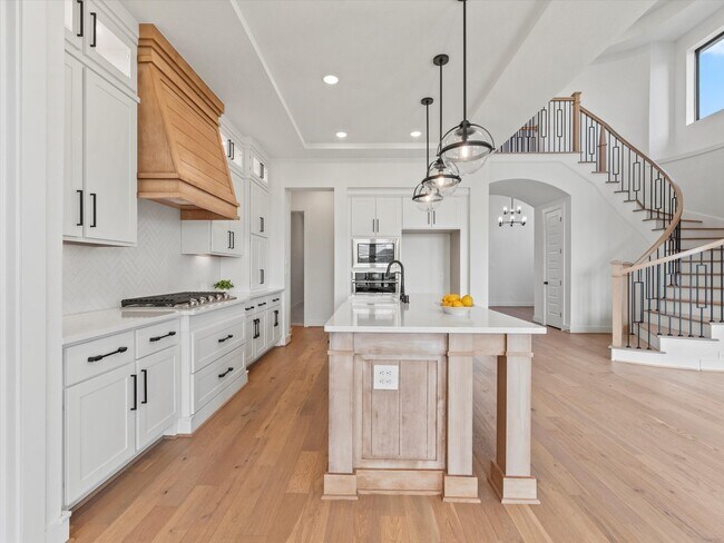 Building Photo - 30715 Chamomile Bnd