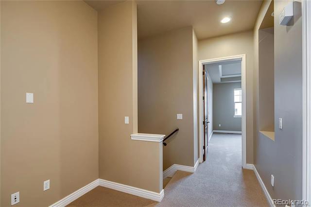 Building Photo - 10124 Inverness Main St