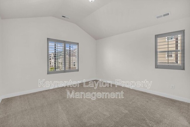 Building Photo - 955 N 800 E