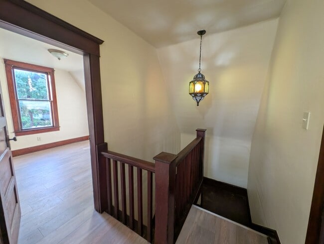 Building Photo - 11thStPl114(1-4)