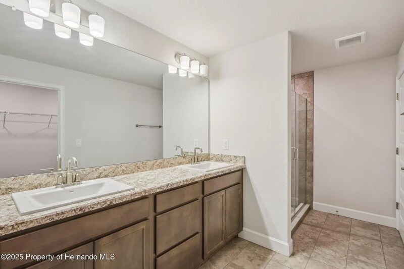 Building Photo - 12518 Pine Bluff St