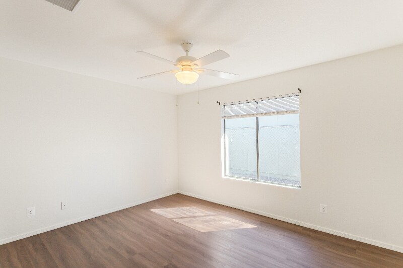 Building Photo - 4147 Calle Barona