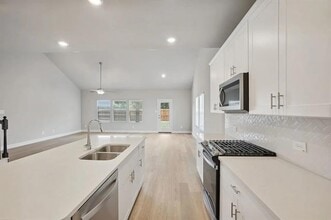 Building Photo - 510 Regency Trail