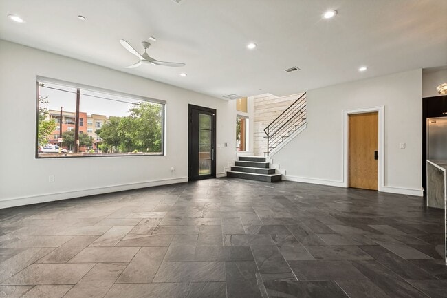 Building Photo - LUXURY TOWNHOME IN LONE STAR DISTRICT