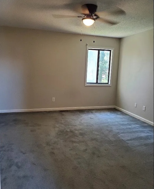 Room #2 - 146 Woodfield Pl