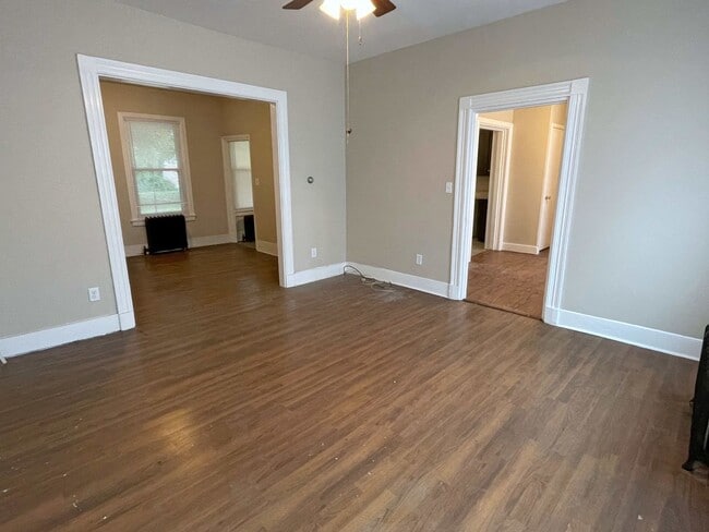 Building Photo - 113-115 E Main Street