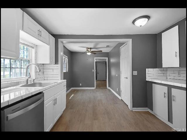 Building Photo - 4322 W 28th St