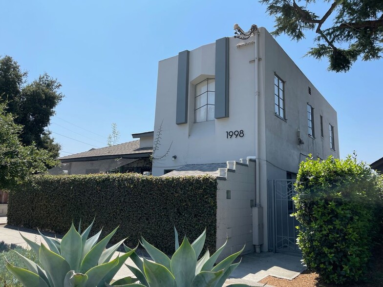 Building Photo - 2001 Linda Rosa Ct