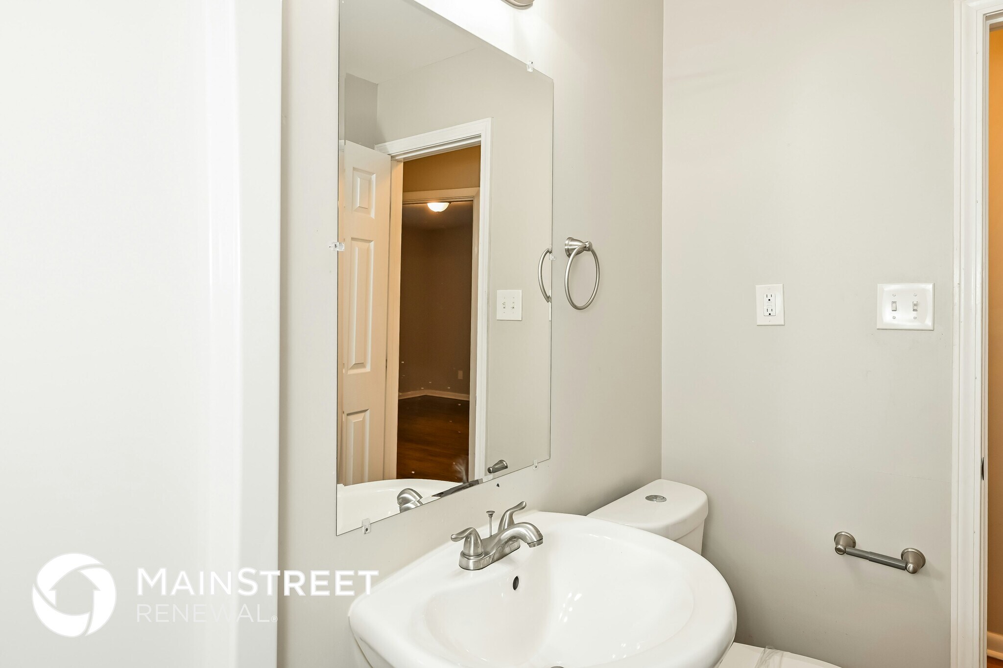 Building Photo - 1039 Verdi Way