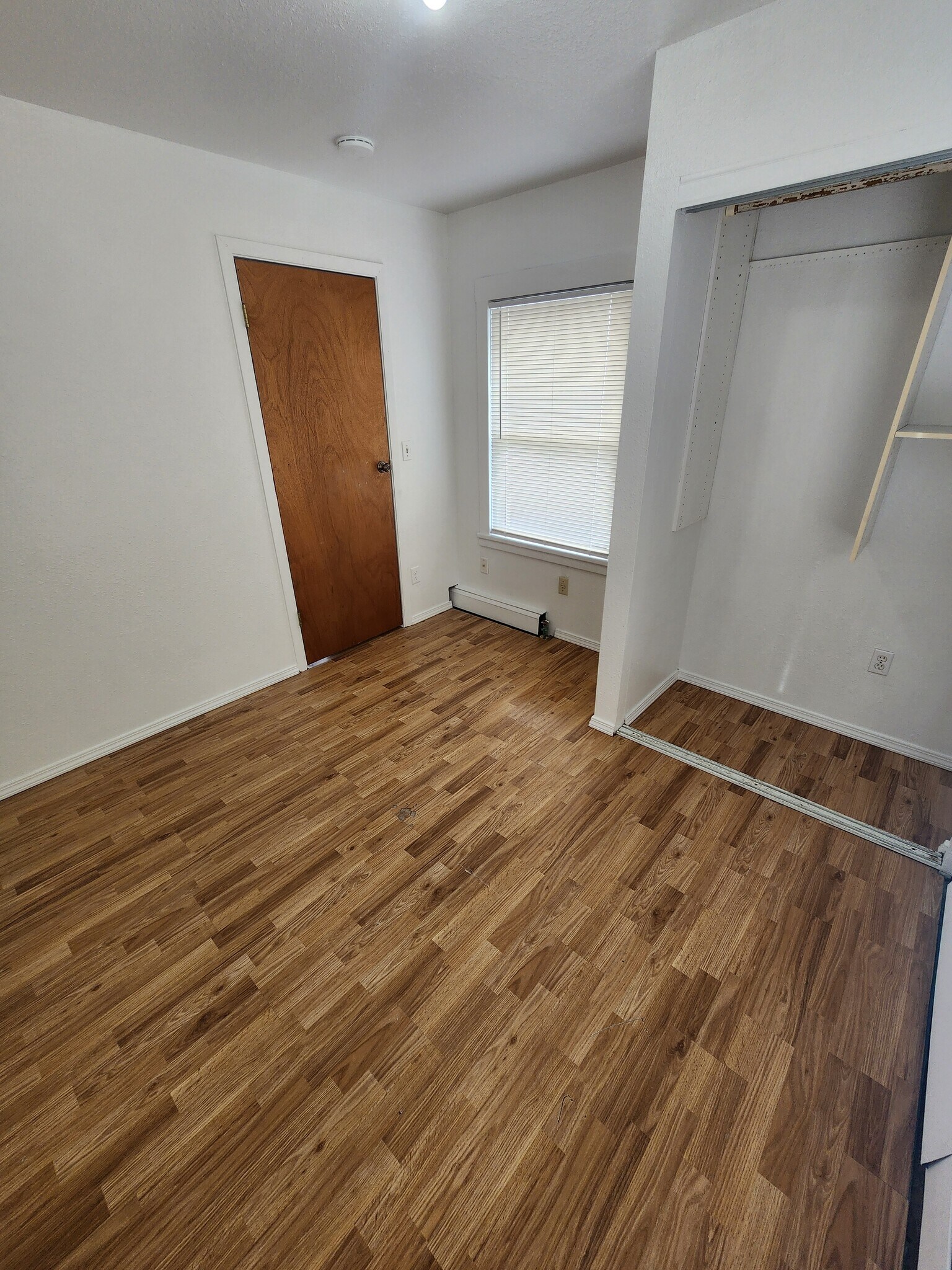 Building Photo - 1268 Sycamore St