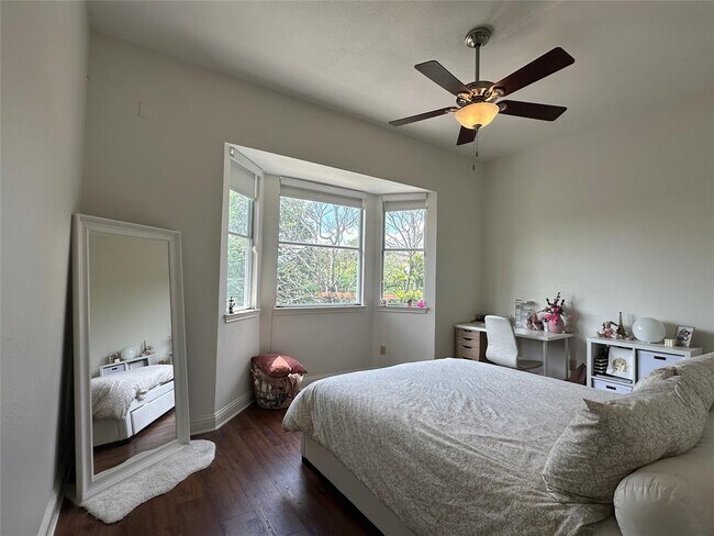 Building Photo - 7406 Curly Leaf Cove