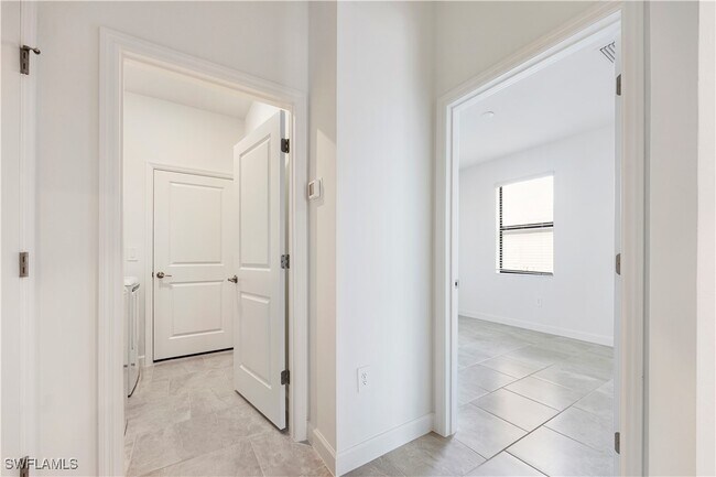 Building Photo - 19613 Hinkley Dr