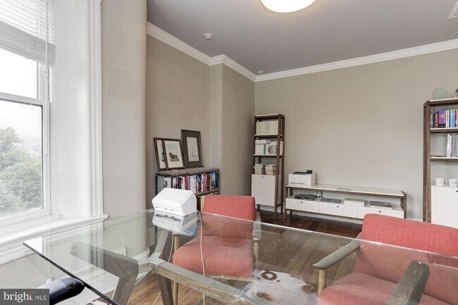 Building Photo - 1724 20th St NW