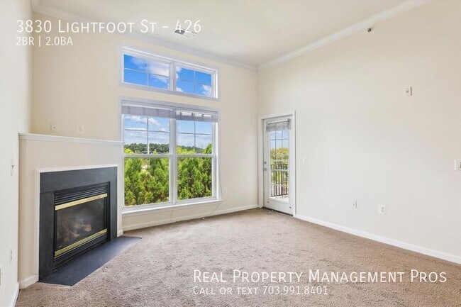 Building Photo - 3830 Lightfoot St