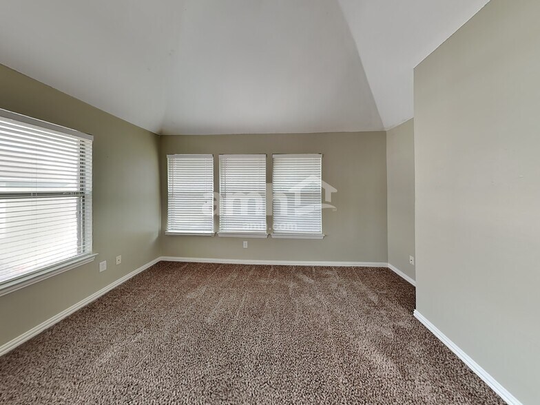 Building Photo - 5205 Geode Ln