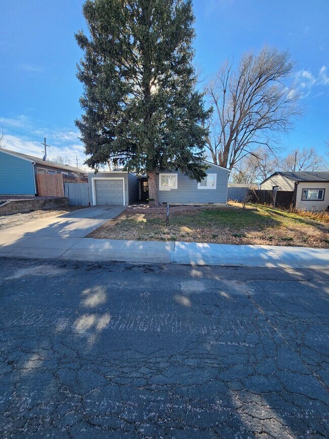 Building Photo - Charming 3-Bedroom Home Near UCCS!