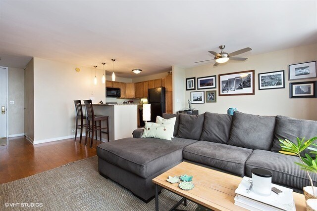 Building Photo - 655 W Irving Park Rd