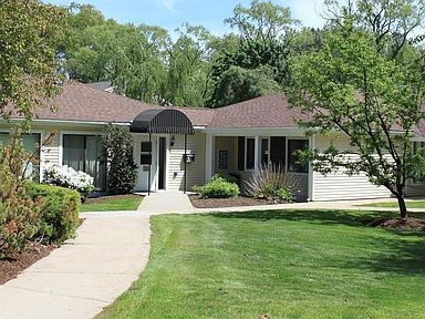 Building Photo - 7 Village Hill Ln