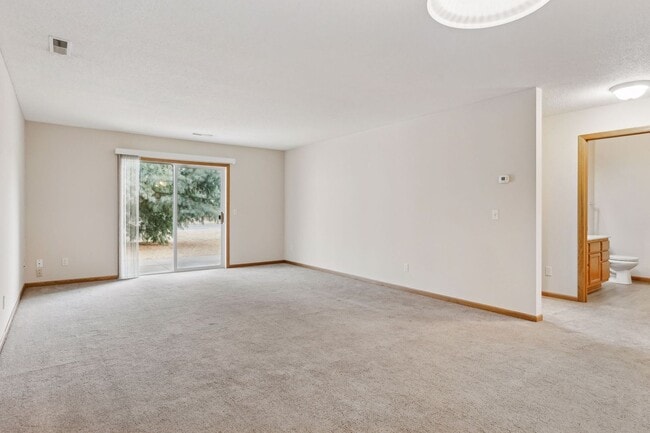 Building Photo - New Stainless Steel Appliances