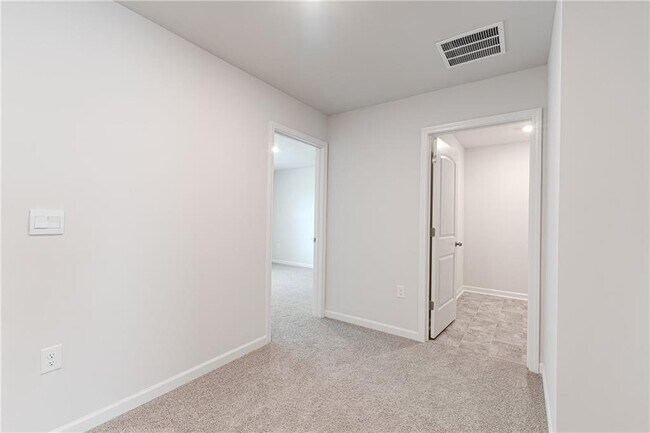 Building Photo - 545 King Vlg