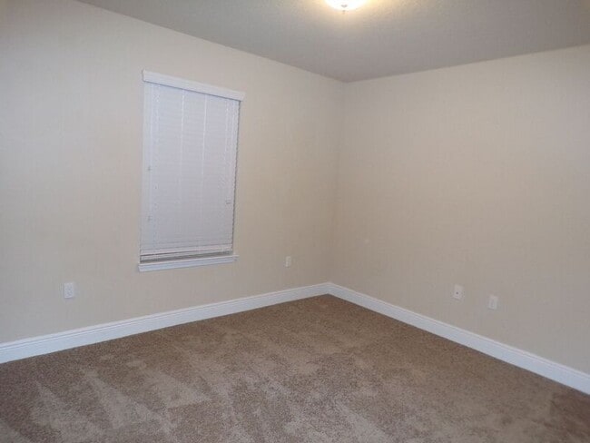 Building Photo - 5805 Maggie Rose Cir