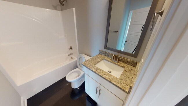 Building Photo - Charming 3-Bedroom Home in the Heart of Clarksville – Nashville Style Living!