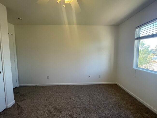 Building Photo - 1535 Via Arroyo