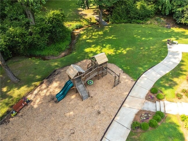 Building Photo - 1428 Brookcliff Dr
