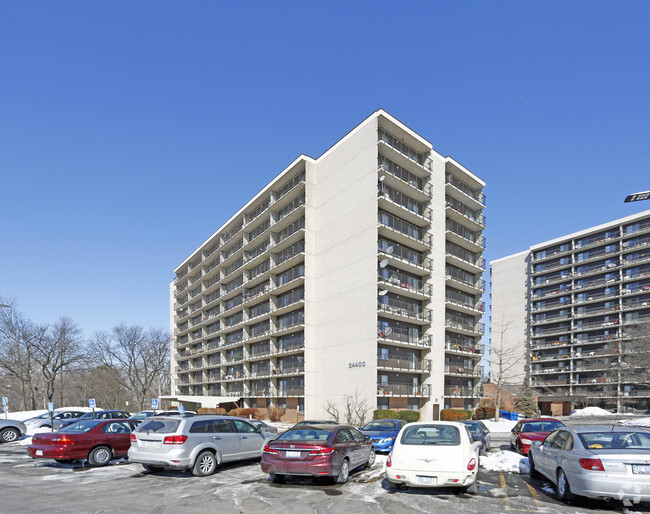 Building Photo - McDonnell Tower