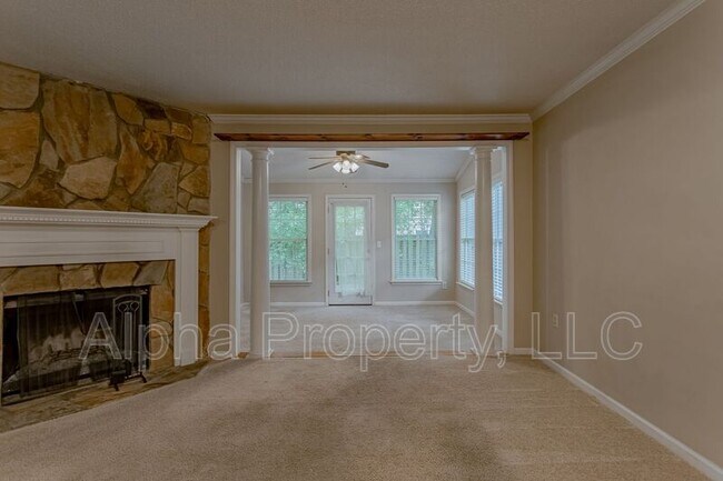 Building Photo - 132 Shockley St