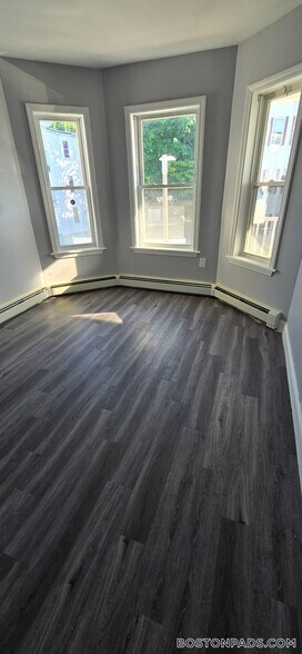 Building Photo - 56 Woolson St