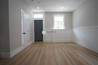 Building Photo - 142 Dorchester St