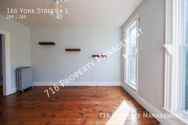 Building Photo - Adorable 2 Bedroom Plus Office for Rent!