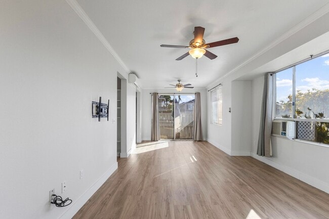 Building Photo - Bright & Updated 2BR Home in Kapolei | Solar, 2-Car Garage & Pet-Friendly Yard