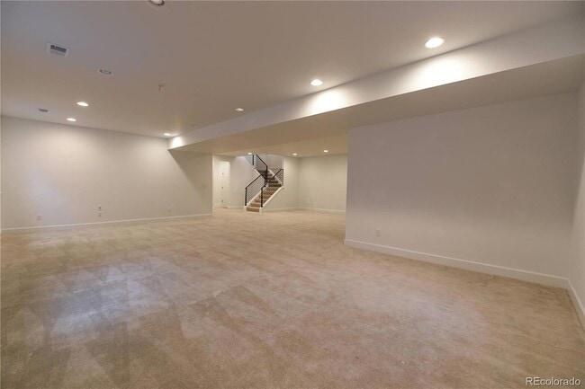 Building Photo - 5208 Silver Hare Ct