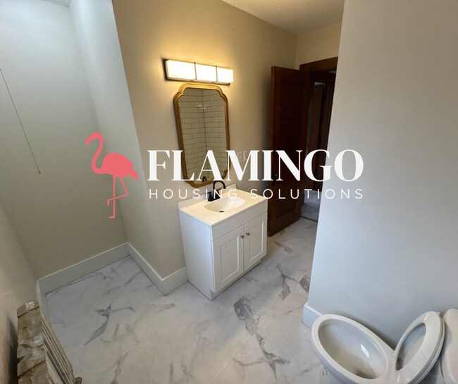 Building Photo - 2715 N Main St